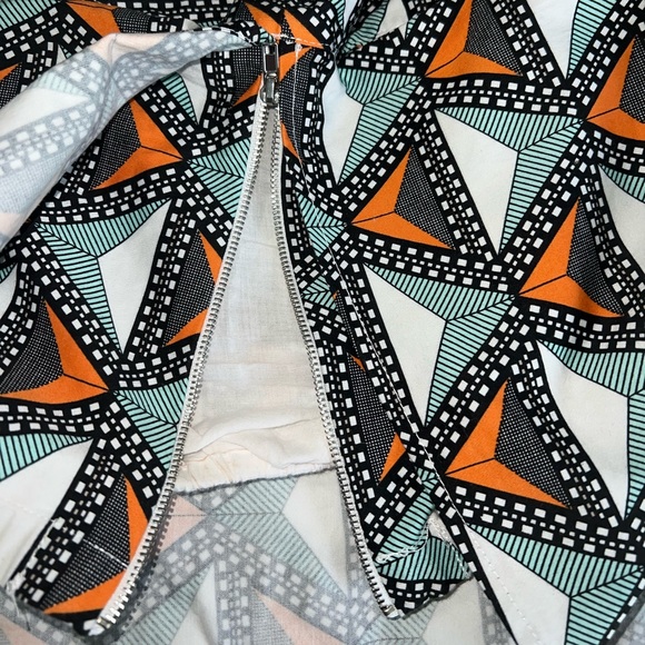 Eloquii Studio Printed Crop Multicolor Size 16 - Picture 9 of 11